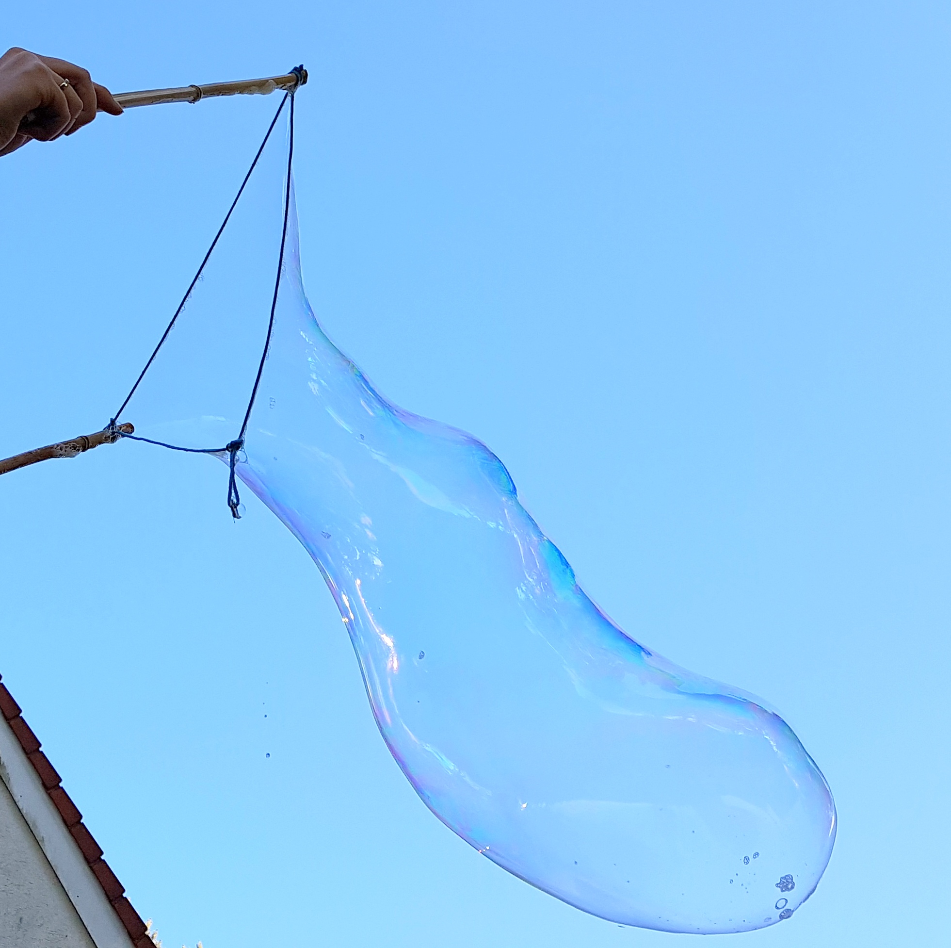 Große Seifenblasen selber machen